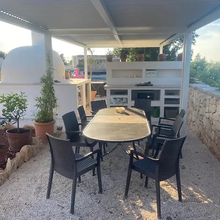 Trulli Clematis With Pool Pensionat Selva Di Fasano