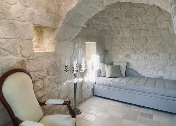 Trulli Clematis With Pool Selva Di Fasano