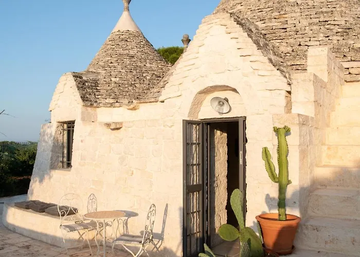 Trulli Clematis With Pool Gæstehus Selva Di Fasano