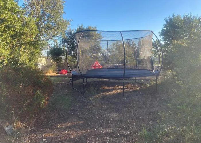 בית הארחה Trulli Clematis With Pool 4*