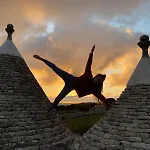 Gasthuis Trulli Clematis With Pool 4*