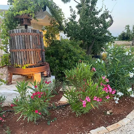 Trulli Clematis With Pool 4*